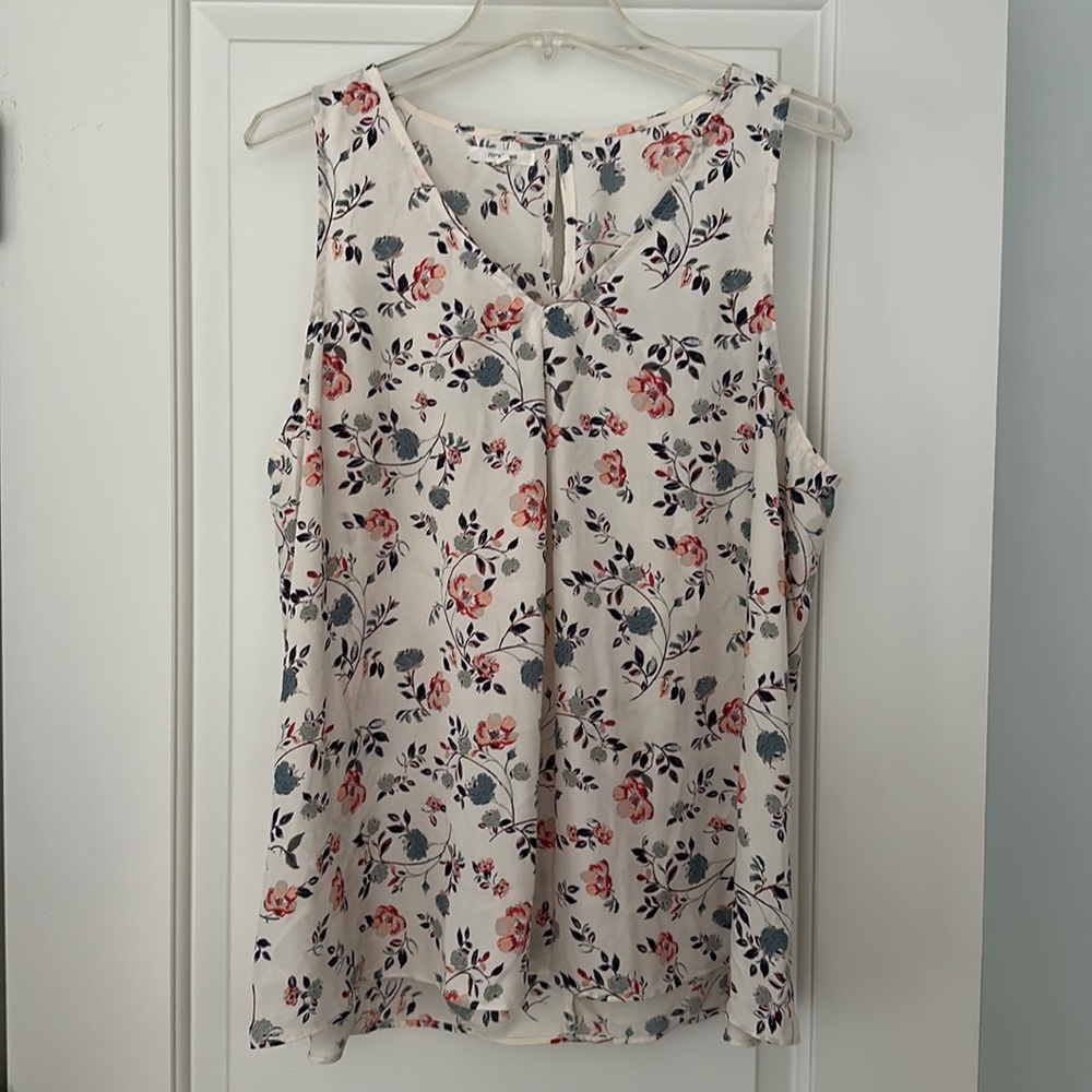 Maurice’s Women’s top